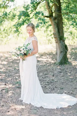 Sheath Rustic Ivory Lace Wedding Dresses Forest Bridal Gown TN395