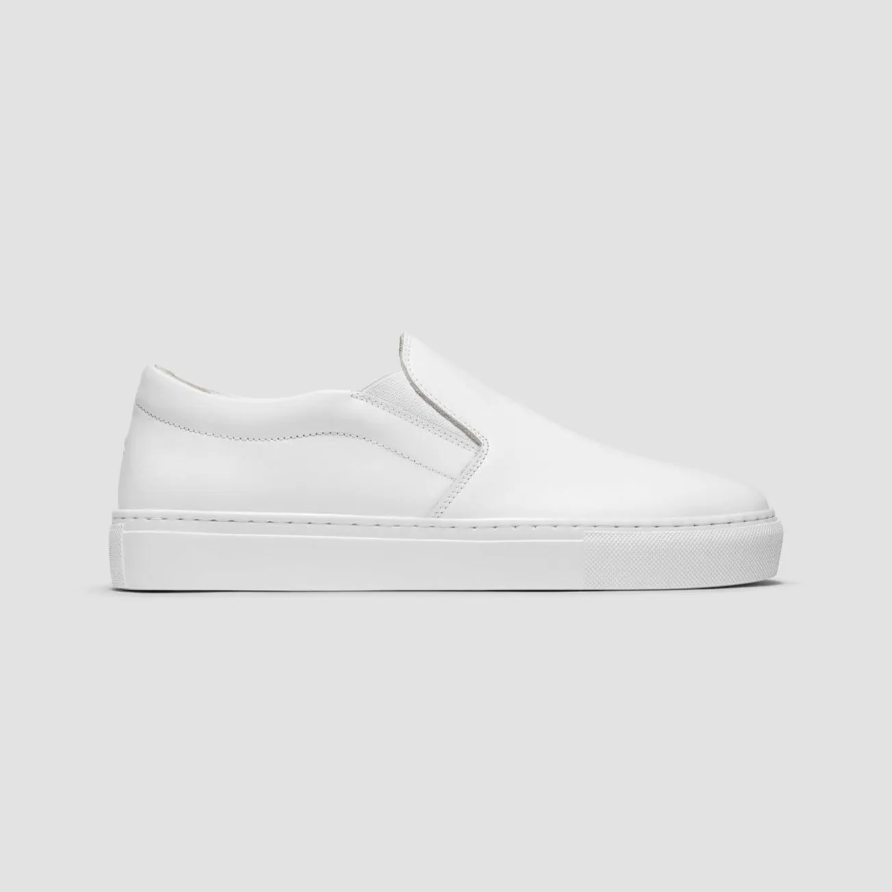 The Proper Slip-On Blanc (Atelier Series)
