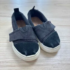 Toms FOOTWEAR